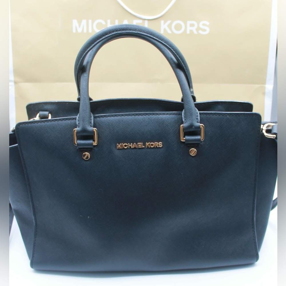 Michael Kors Selma ⭐️ - Picture 3 of 7